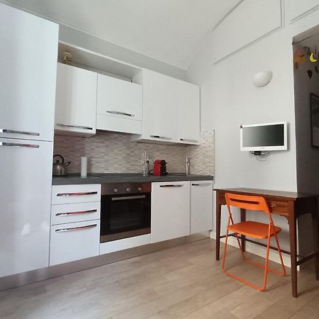Centralissimo Grazioso Monolocale Турин Экстерьер фото