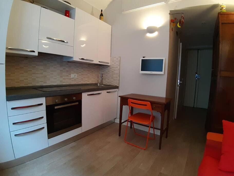 Centralissimo Grazioso Monolocale Турин Экстерьер фото
