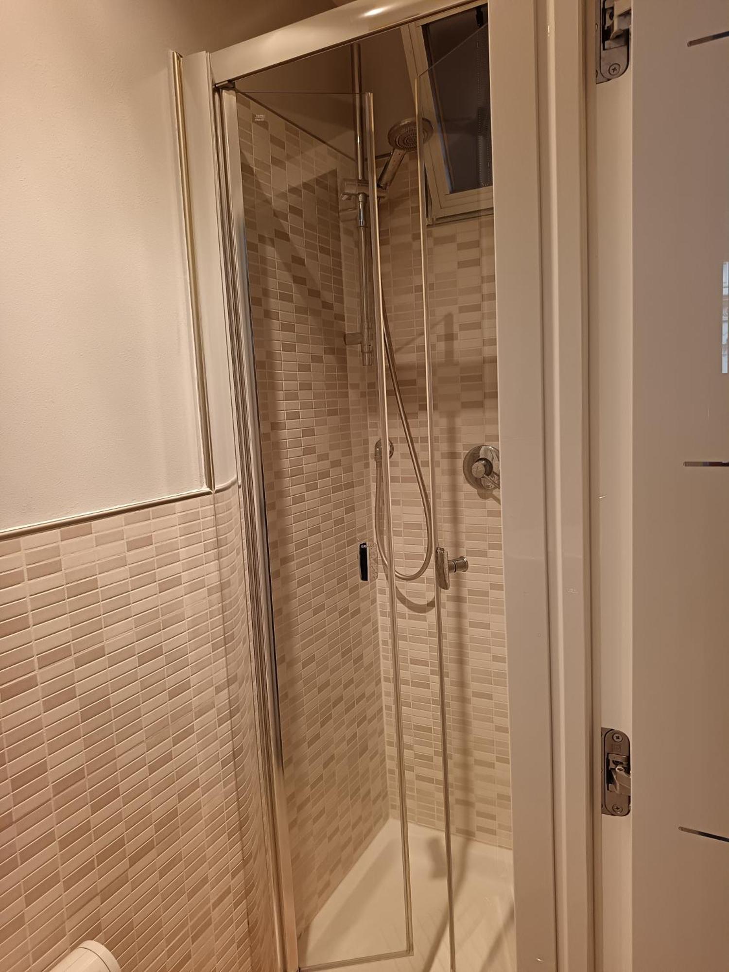 Centralissimo Grazioso Monolocale Турин Экстерьер фото